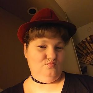 Meet your Posher, Katrina